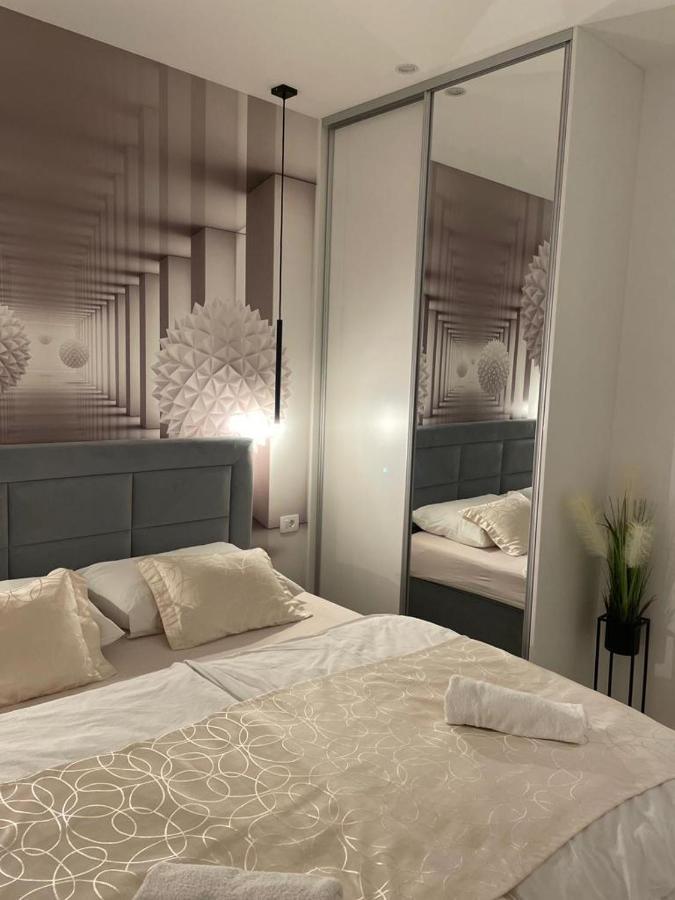 Holiday Apartments & Rooms Spalato Esterno foto